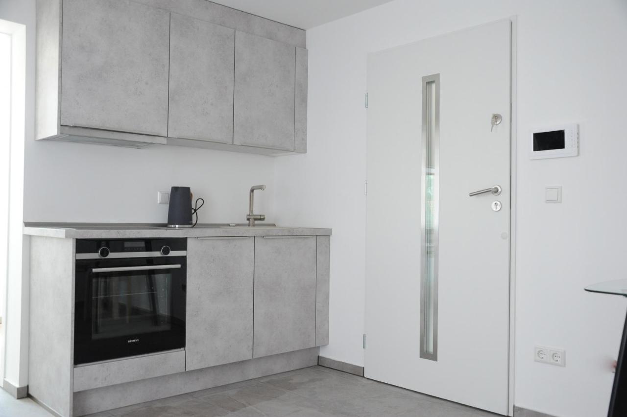 Kleine Studio-Wohnung, Kontaktloser Check-In Meckenbeuren Exterior foto
